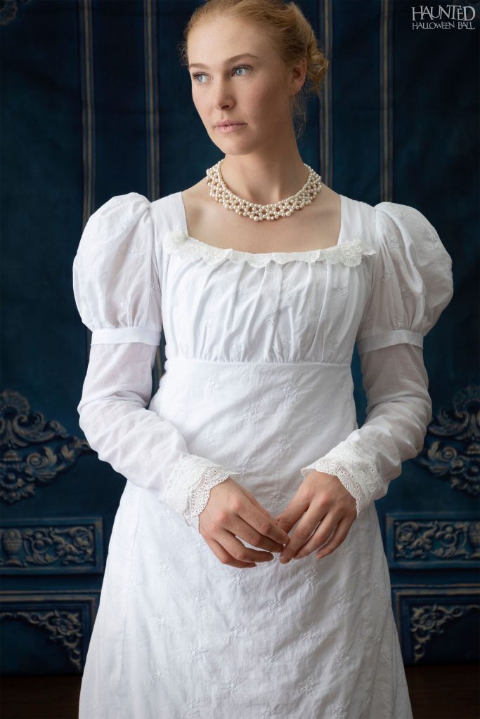 Daphne Bridgerton costume